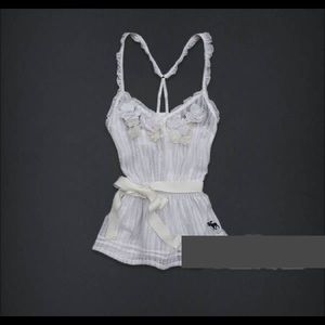 NWT Abercrombie kids lace floral cami top